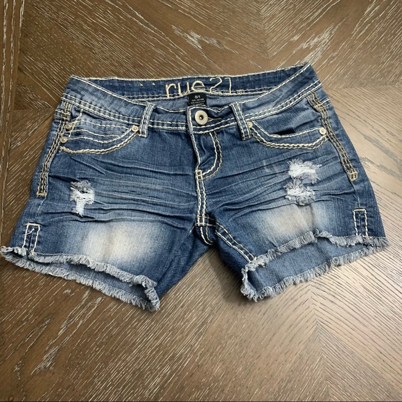 Rue 21 distressed blue denim jean shorts - Picture 1 of 9